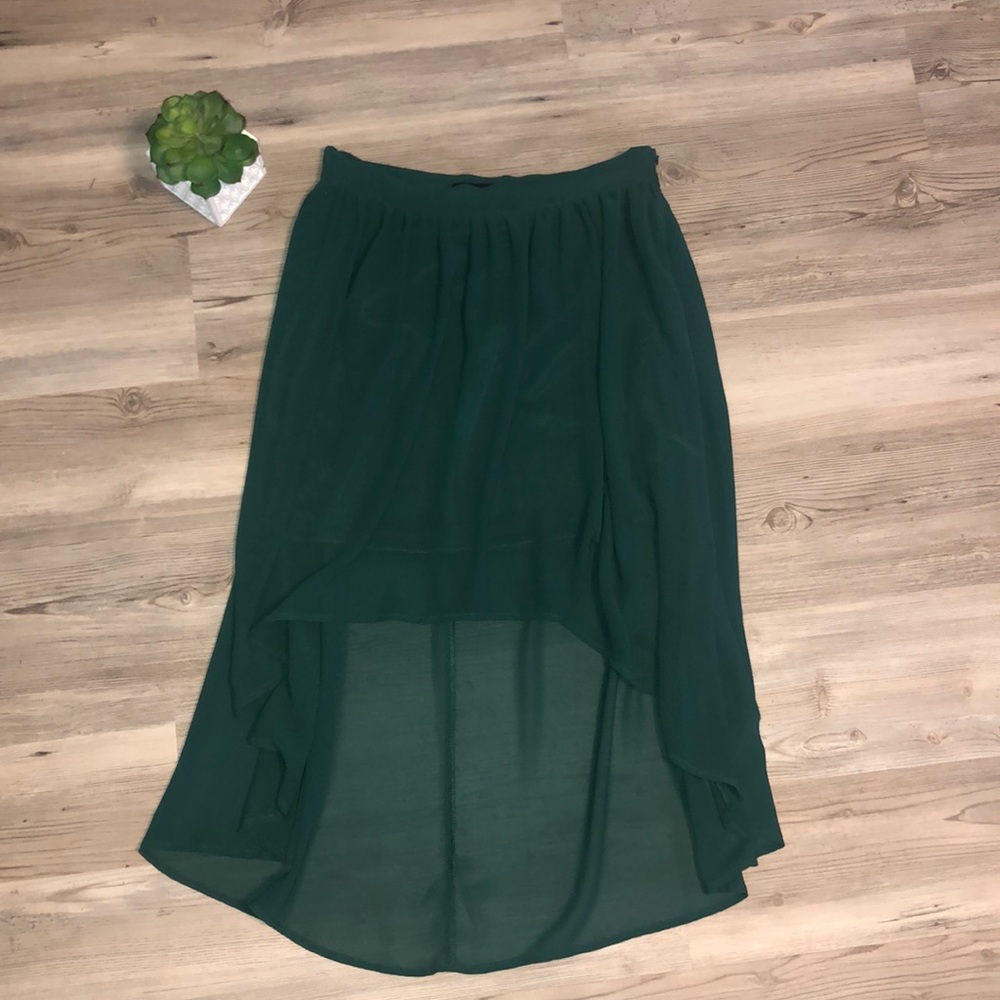 🌼 DARK GREEN HI/LOW SKIRT SZ MEDIUM 🌼